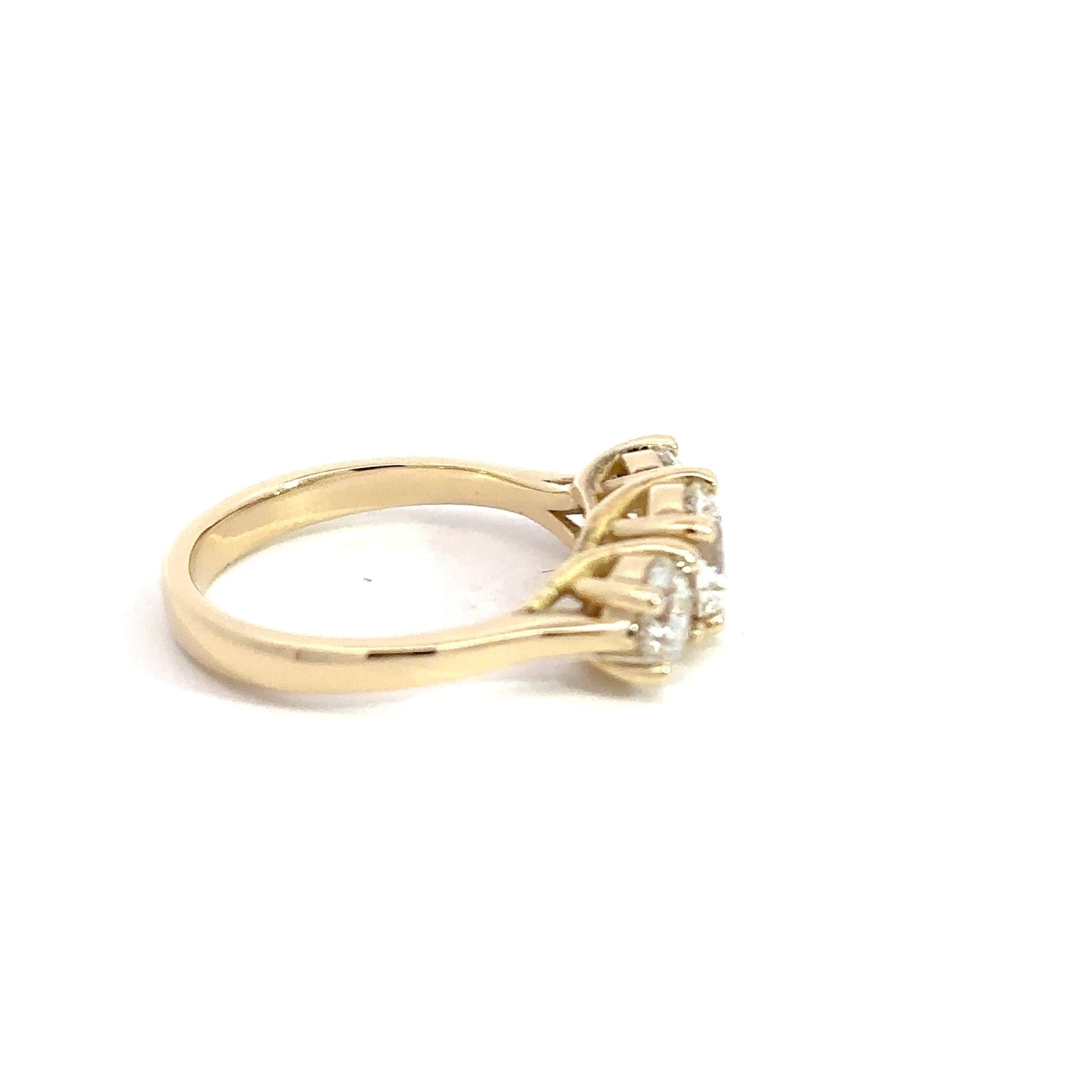 3 Stones Ring Lab Grown Día. 2.0 Ct. - Gold Star Jewelry