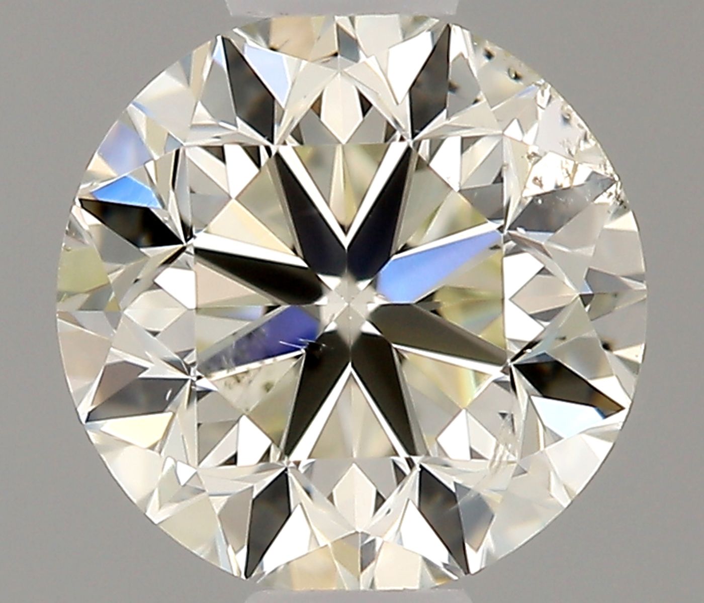 0.5 Carats Round Diamond